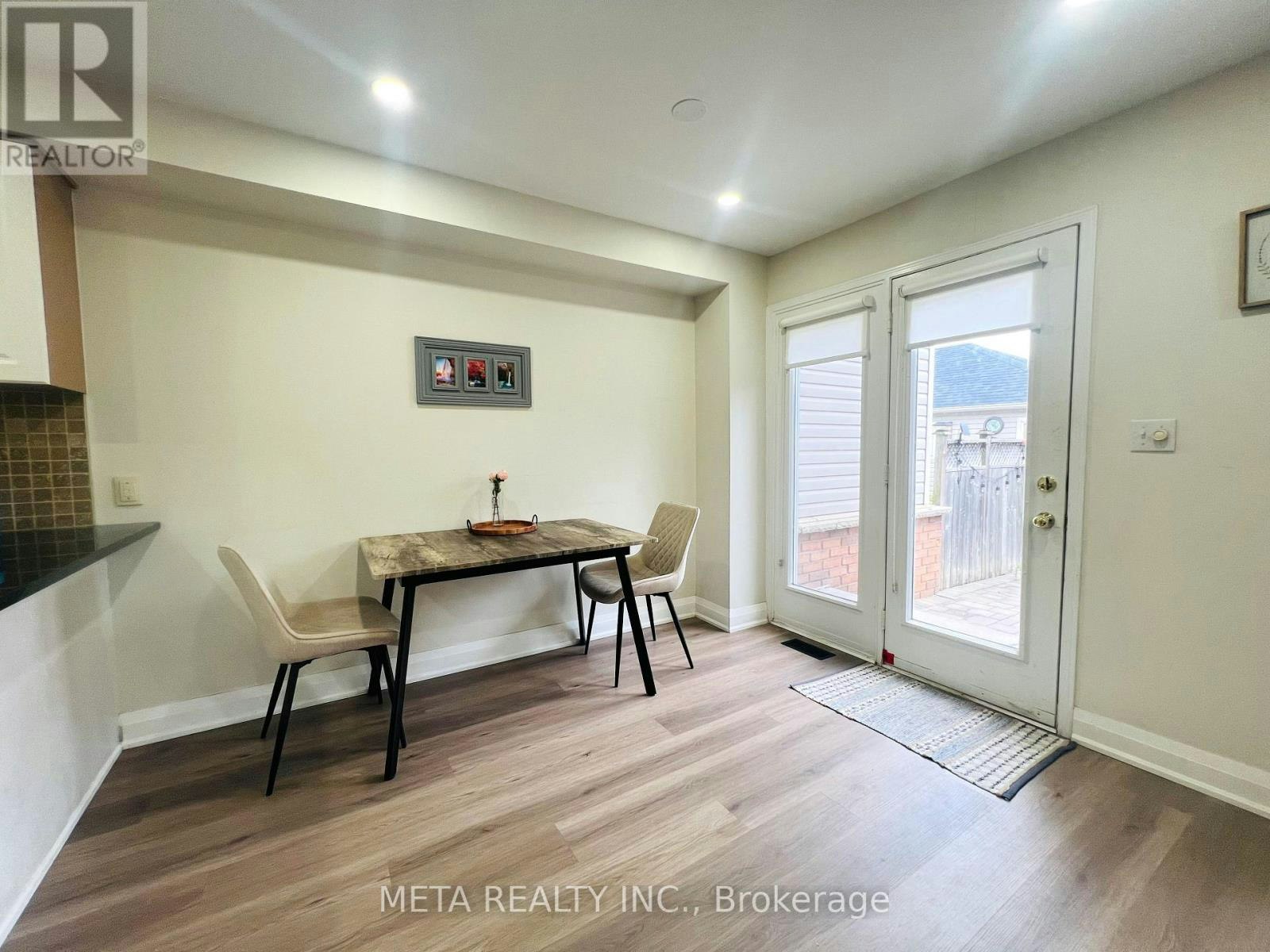 39 Bayside Gate, Whitby, ON, L1N 9W5 - 9