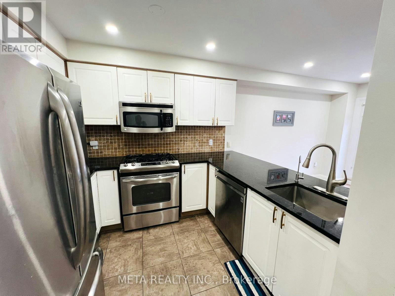 39 Bayside Gate, Whitby, ON, L1N 9W5 - 11