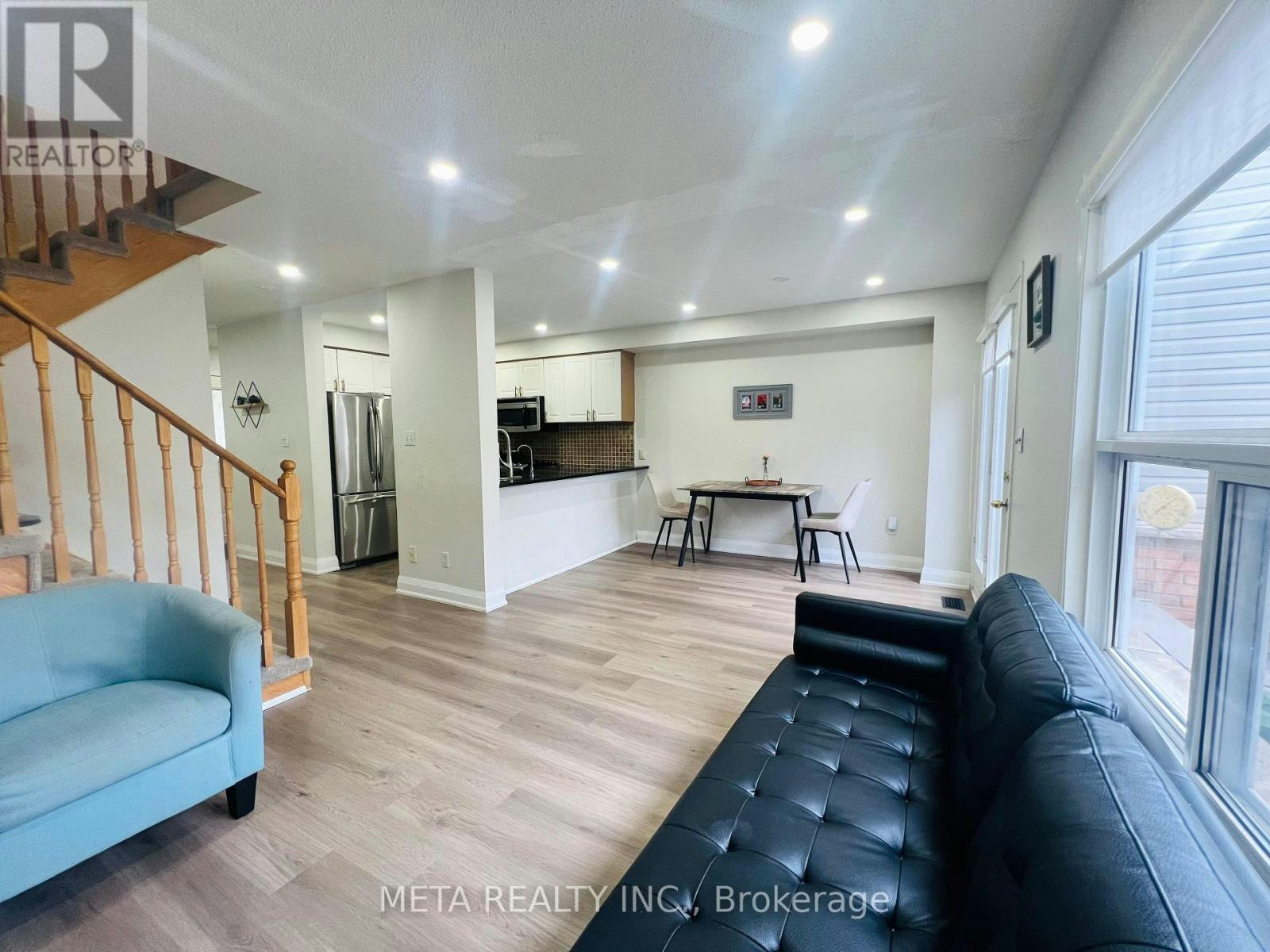 39 Bayside Gate, Whitby, ON, L1N 9W5 - 8