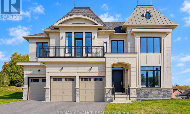 15 Kenneth Campbell Court
