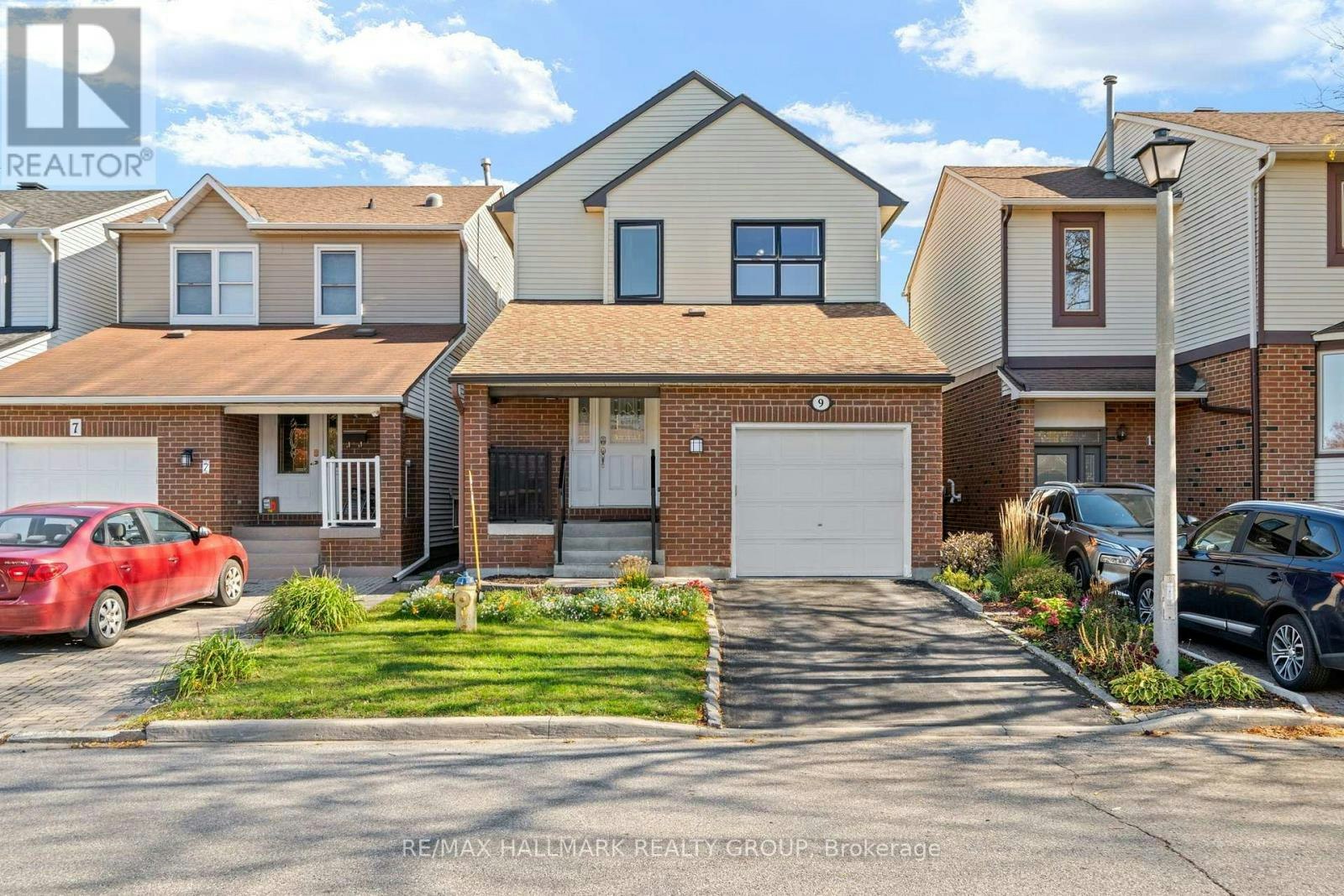 9 Fireside Crescent, Ottawa, ON, K1T 1Z3