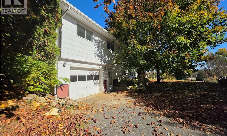 715 Clements Drive