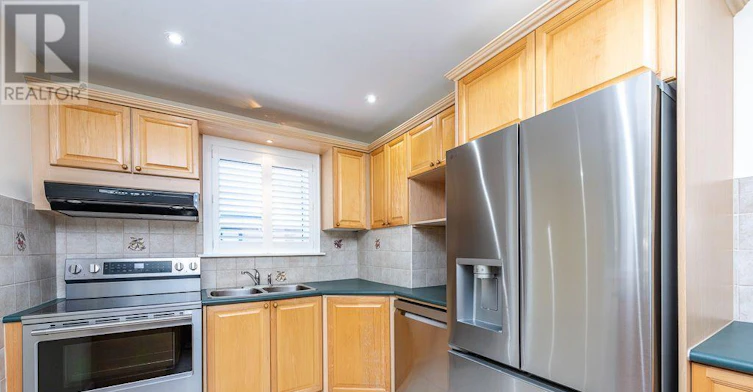 MAIN-79 Clearbrooke Circle, Toronto, ON, M9W 2E6 - 10