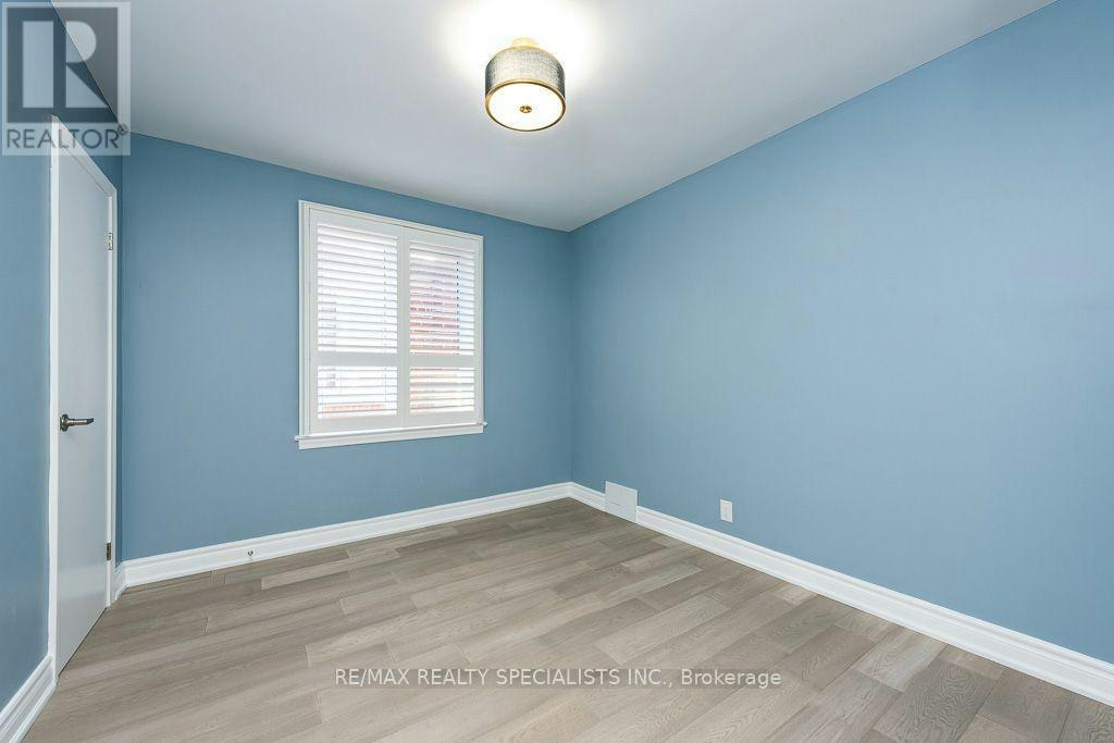 MAIN-79 Clearbrooke Circle, Toronto, ON, M9W 2E6 - 13