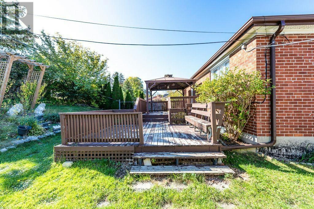 MAIN-79 Clearbrooke Circle, Toronto, ON, M9W 2E6 - 26