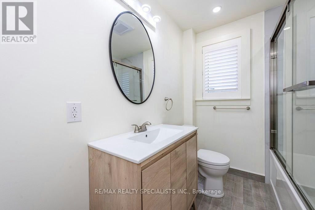 MAIN-79 Clearbrooke Circle, Toronto, ON, M9W 2E6 - 18
