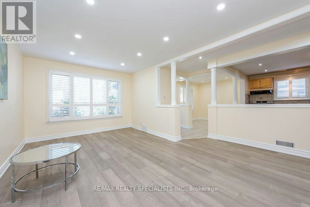 MAIN-79 Clearbrooke Circle, Toronto, ON, M9W 2E6 - 6