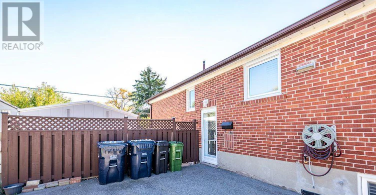 MAIN-79 Clearbrooke Circle, Toronto, ON, M9W 2E6 - 29