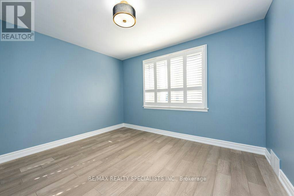 MAIN-79 Clearbrooke Circle, Toronto, ON, M9W 2E6 - 20