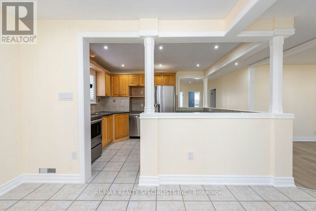 MAIN-79 Clearbrooke Circle, Toronto, ON, M9W 2E6 - 8