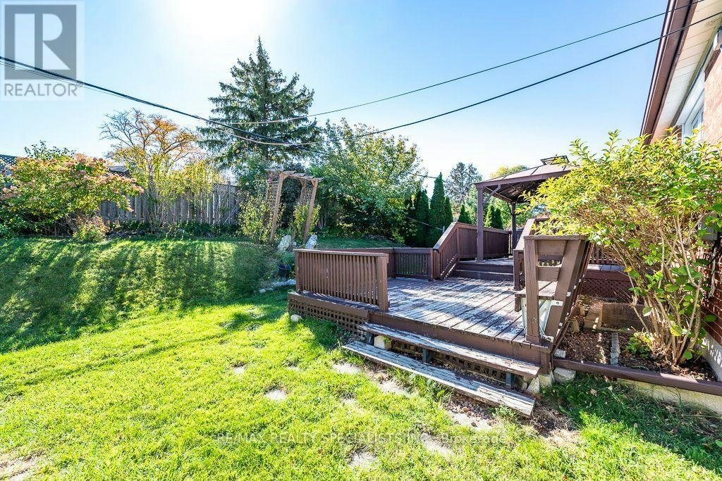 MAIN-79 Clearbrooke Circle, Toronto, ON, M9W 2E6 - 28