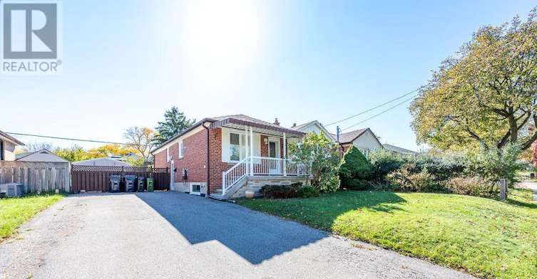 MAIN-79 Clearbrooke Circle, Toronto, ON, M9W 2E6