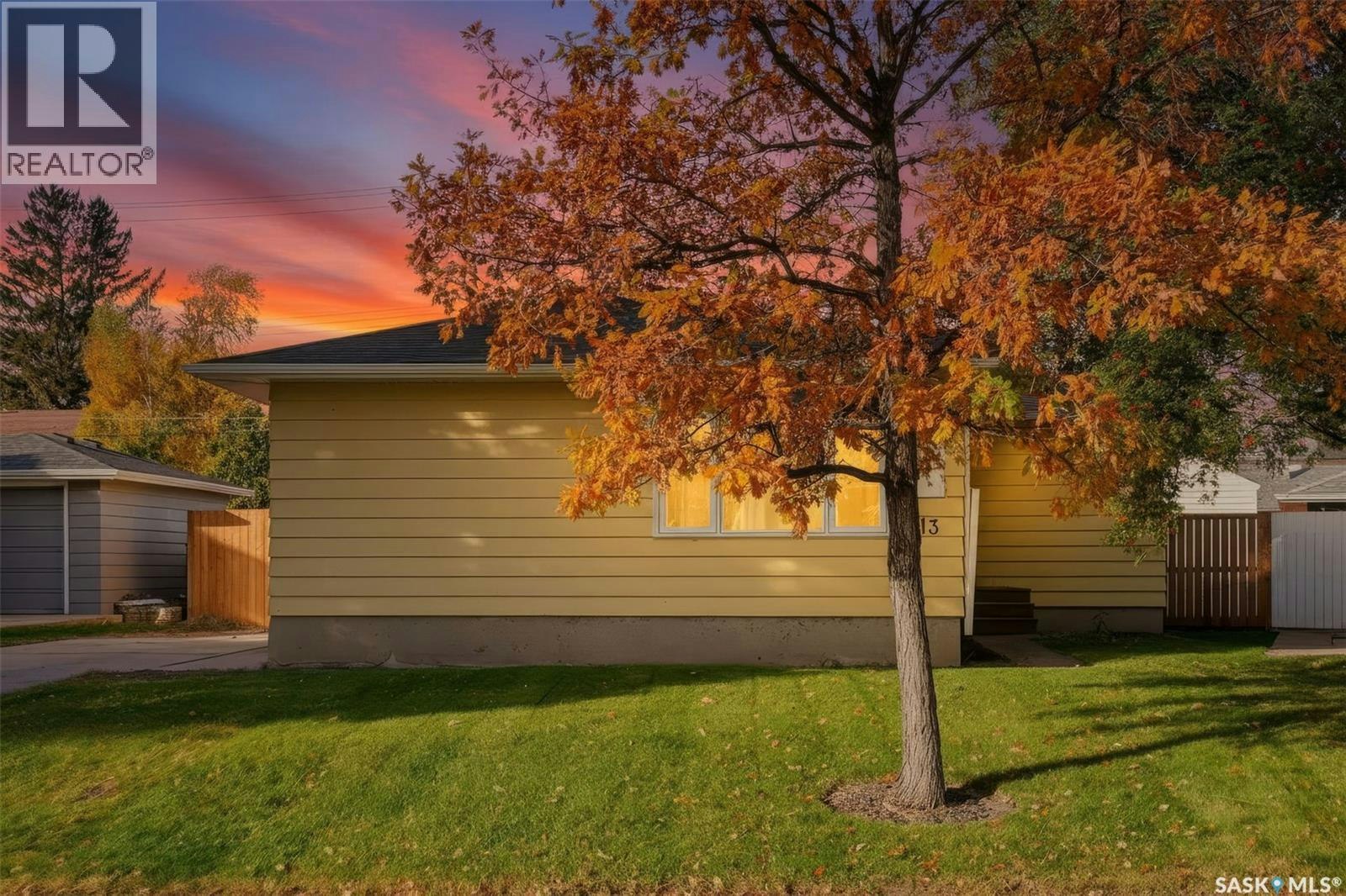 13 Stewart Avenue, Saskatoon, SK, S7L 3S5
