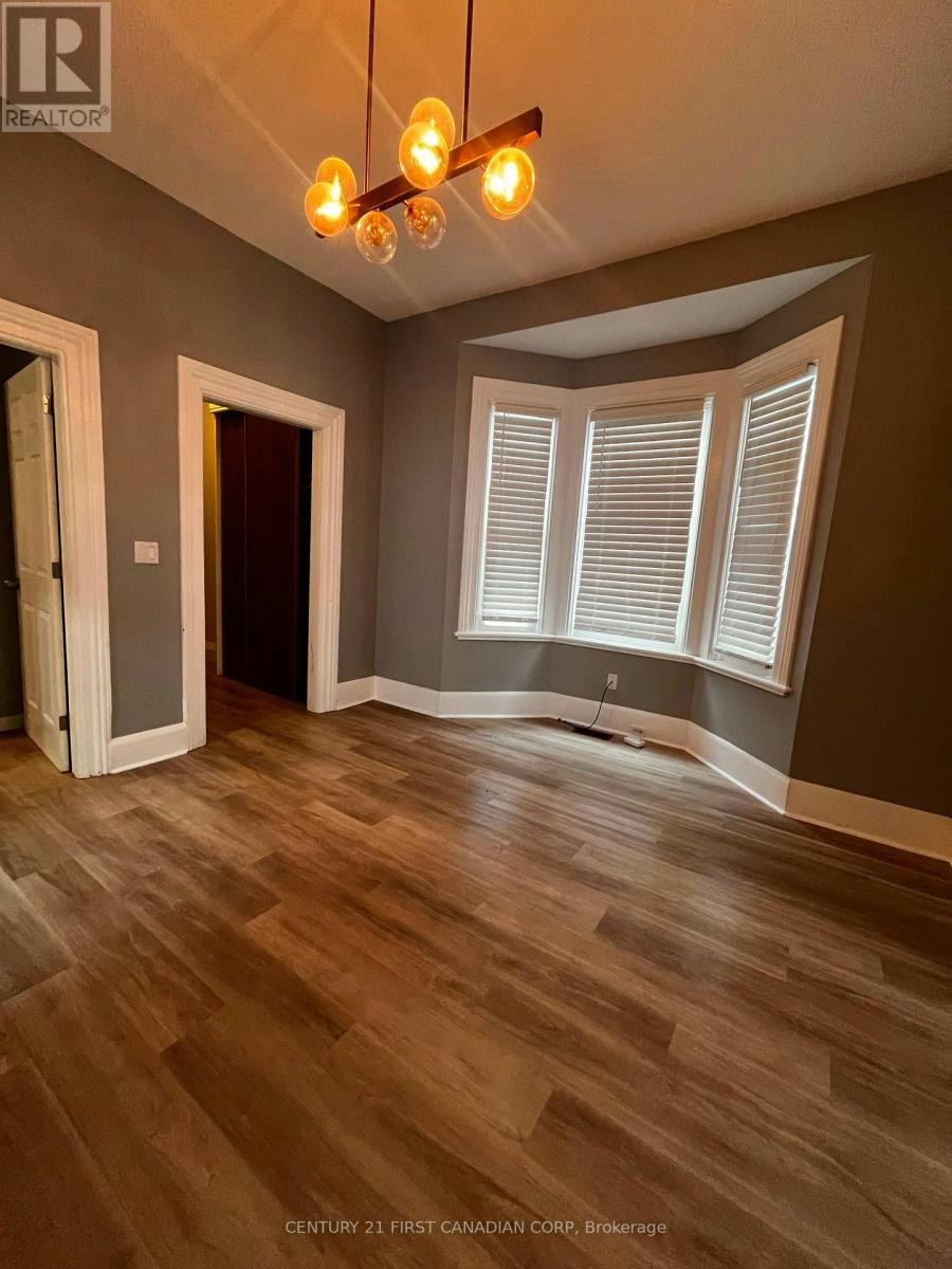 223 Waterloo Street, London, ON, N6B 2N2 - 3