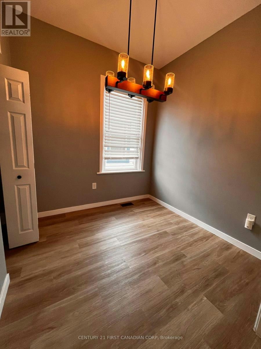 223 Waterloo Street, London, ON, N6B 2N2 - 8