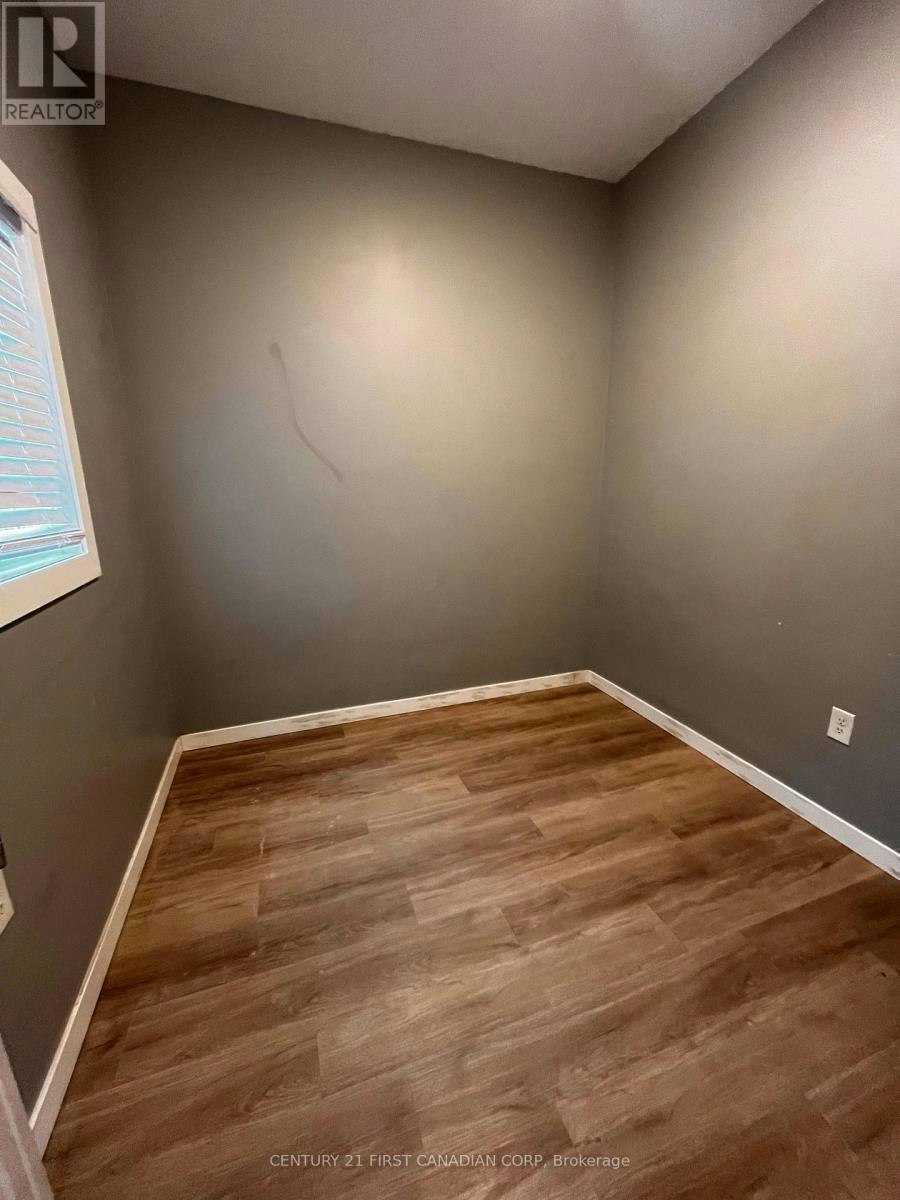 223 Waterloo Street, London, ON, N6B 2N2 - 9