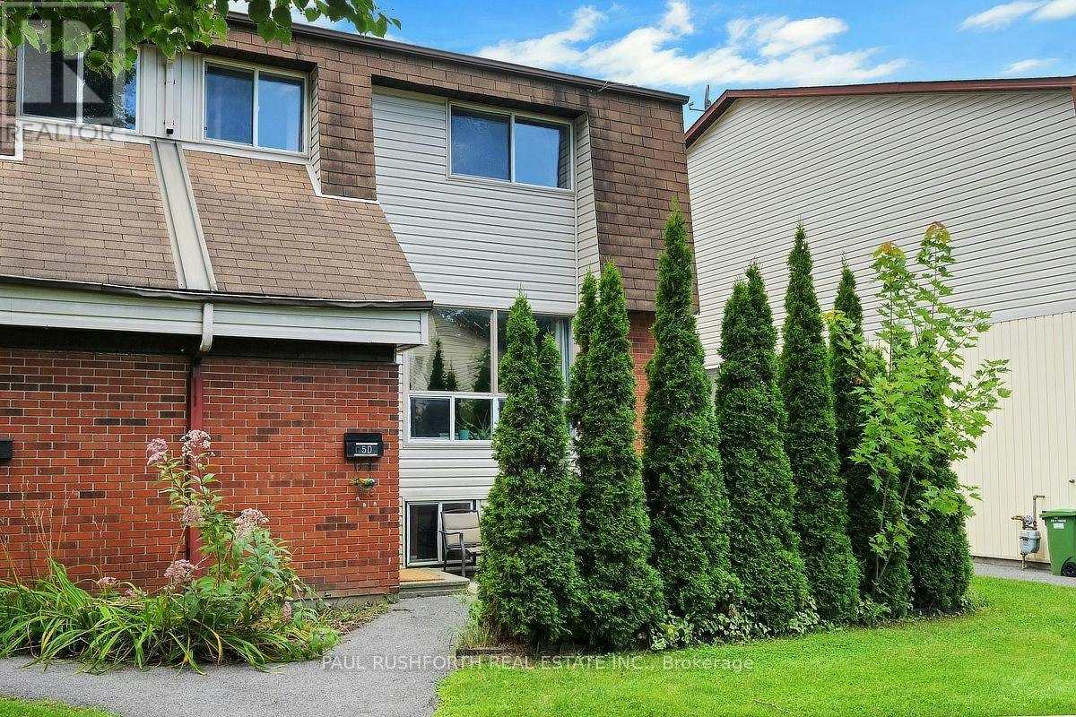 D-5 Sonnet Crescent, Ottawa, ON, K2H 8W8
