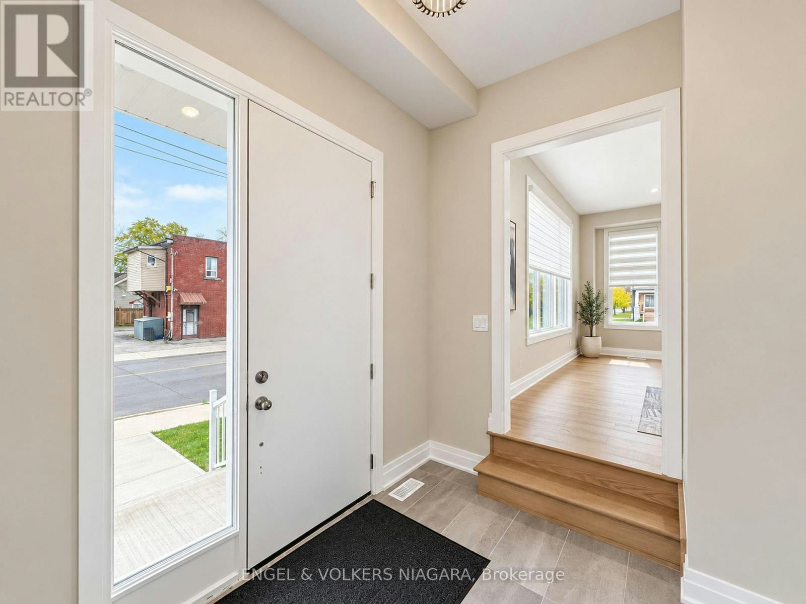 4499 Fourth Avenue, Niagara Falls, ON, L2E 4N4 - 28