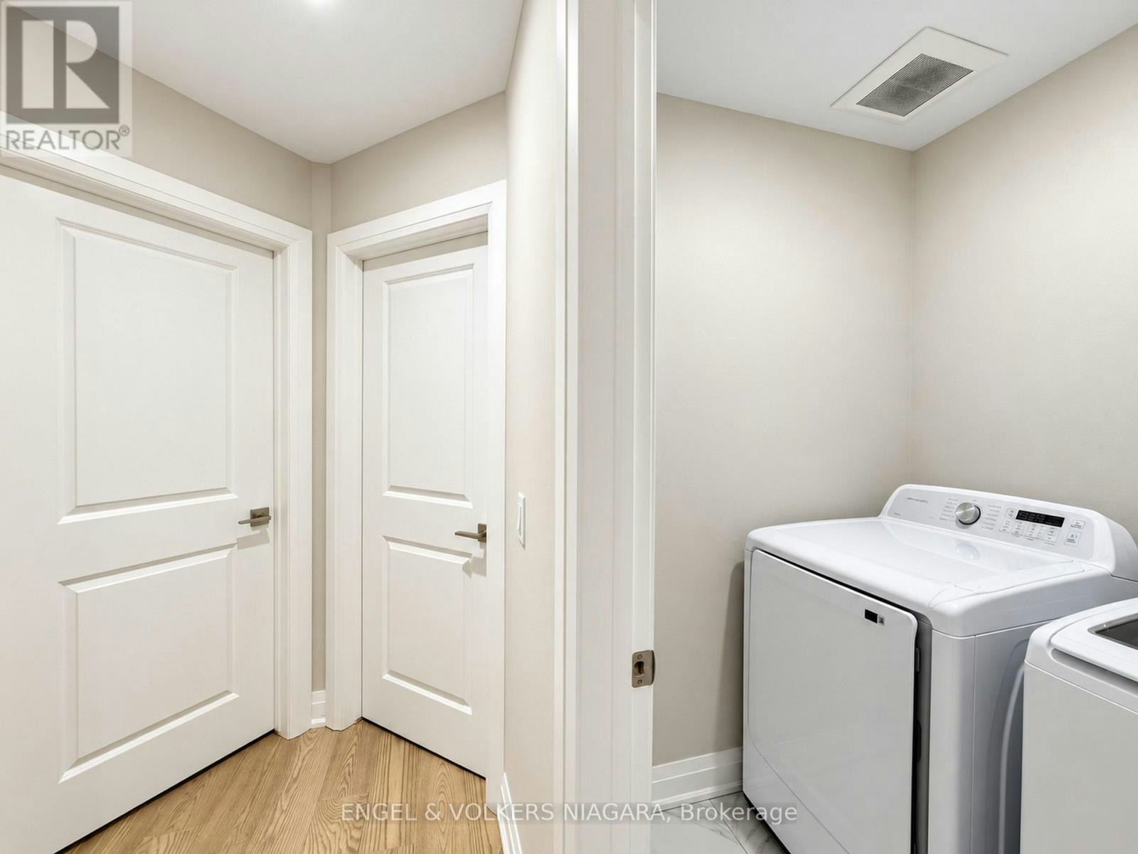 4499 Fourth Avenue, Niagara Falls, ON, L2E 4N4 - 45