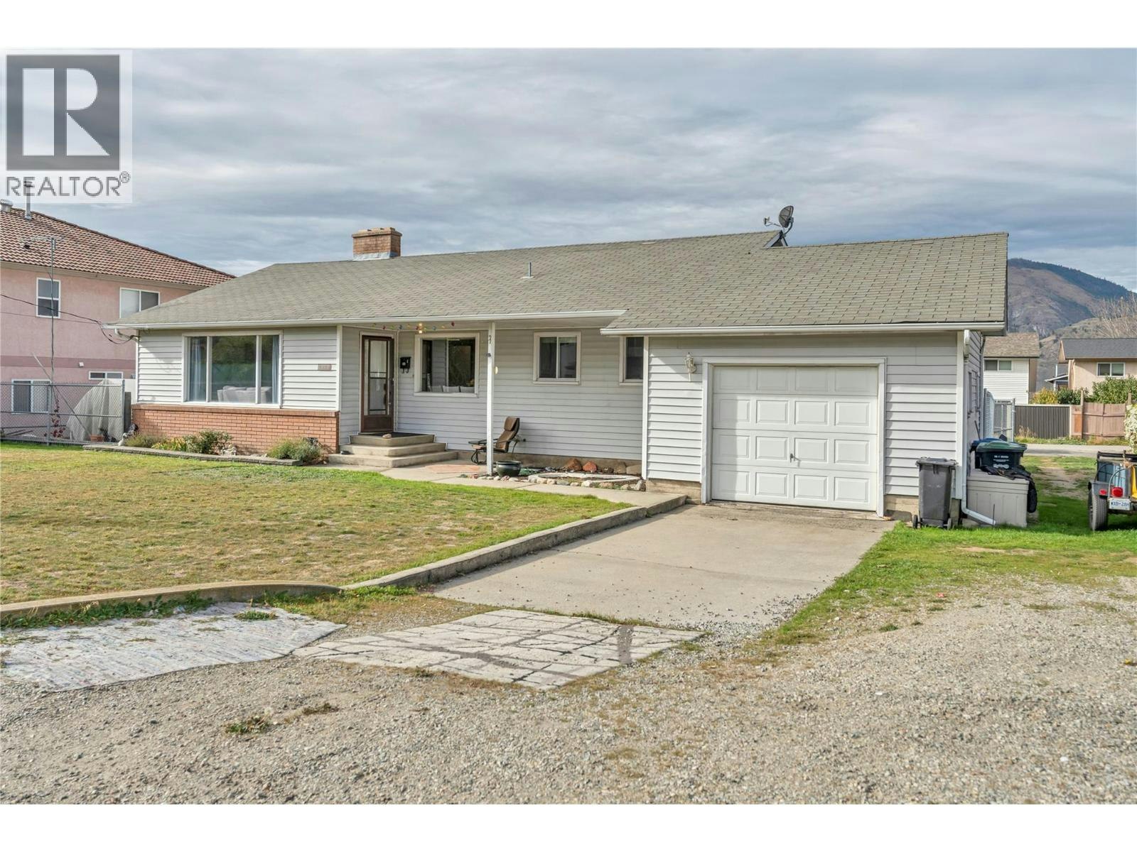 2625 South Main Street, Penticton, BC, V2A 5J4