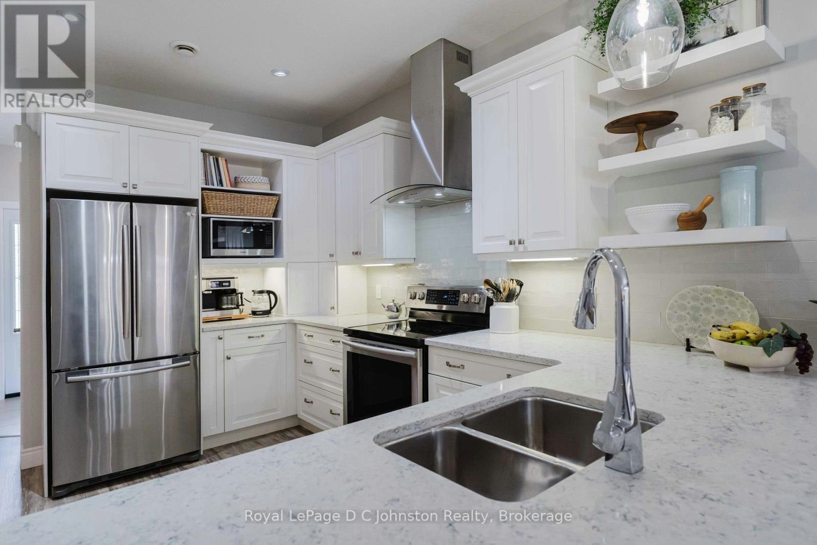 221 Grenville Street S, Saugeen Shores, ON, N0H 2L0 - 9