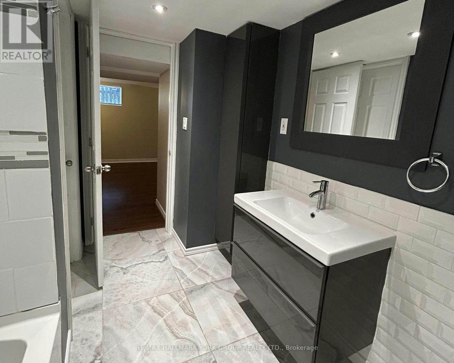 LOWER-140 Riveredge Drive, Georgina, ON, L4P 2P3 - 11
