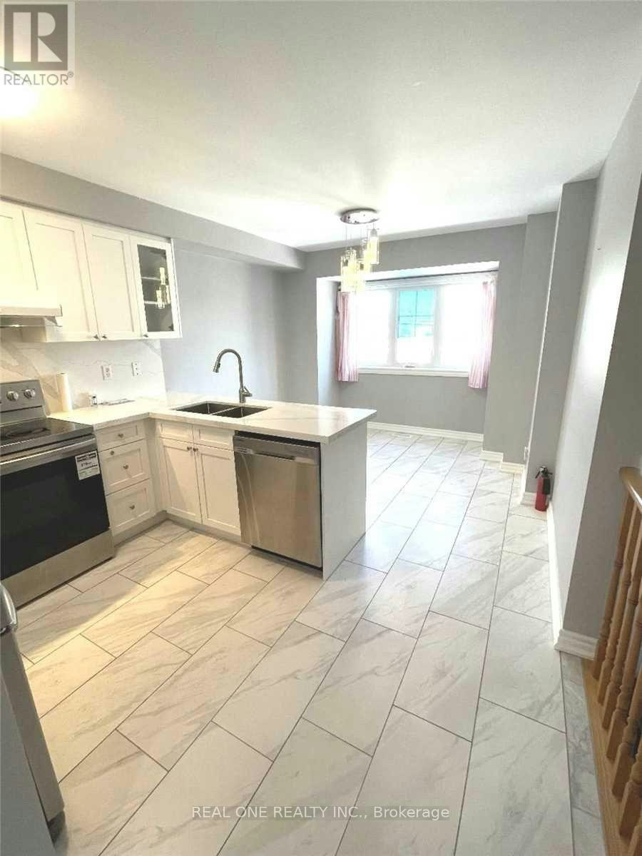 80 Baywell Crescent, Aurora, ON, L4G 7N4 - 2
