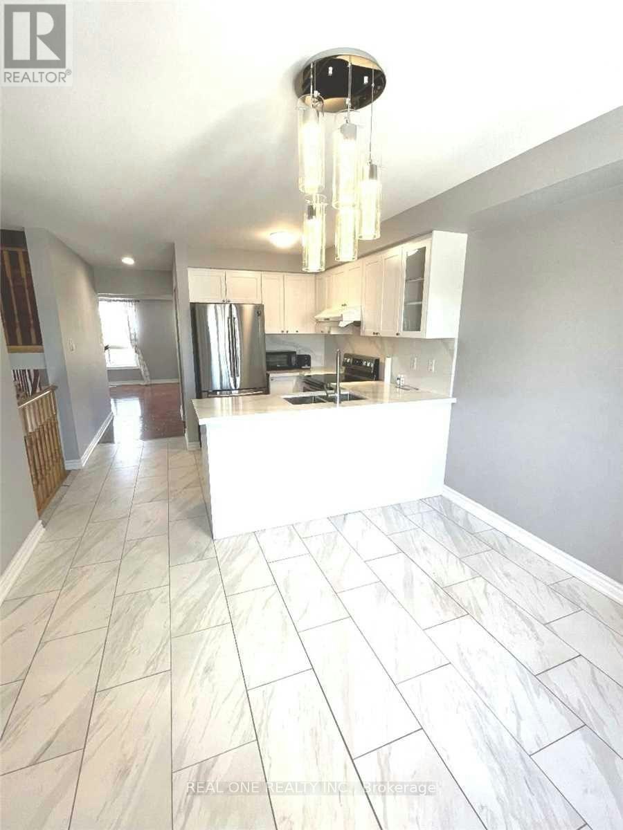 80 Baywell Crescent, Aurora, ON, L4G 7N4 - 3