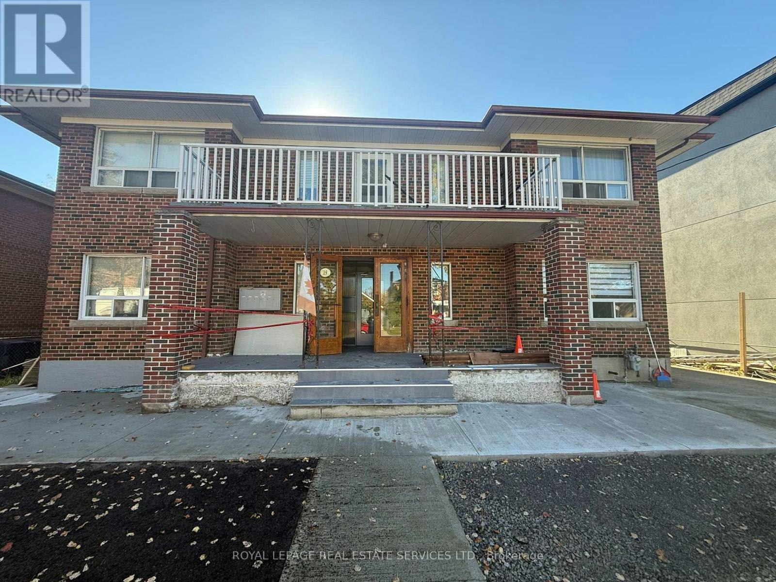 6-19 Roseland Drive E, Toronto, ON, M8W 1Y3