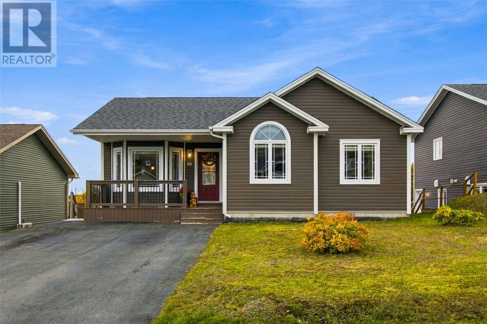 66 Sgt Donald Lucas Drive, Paradise, NL, A1L 0W8