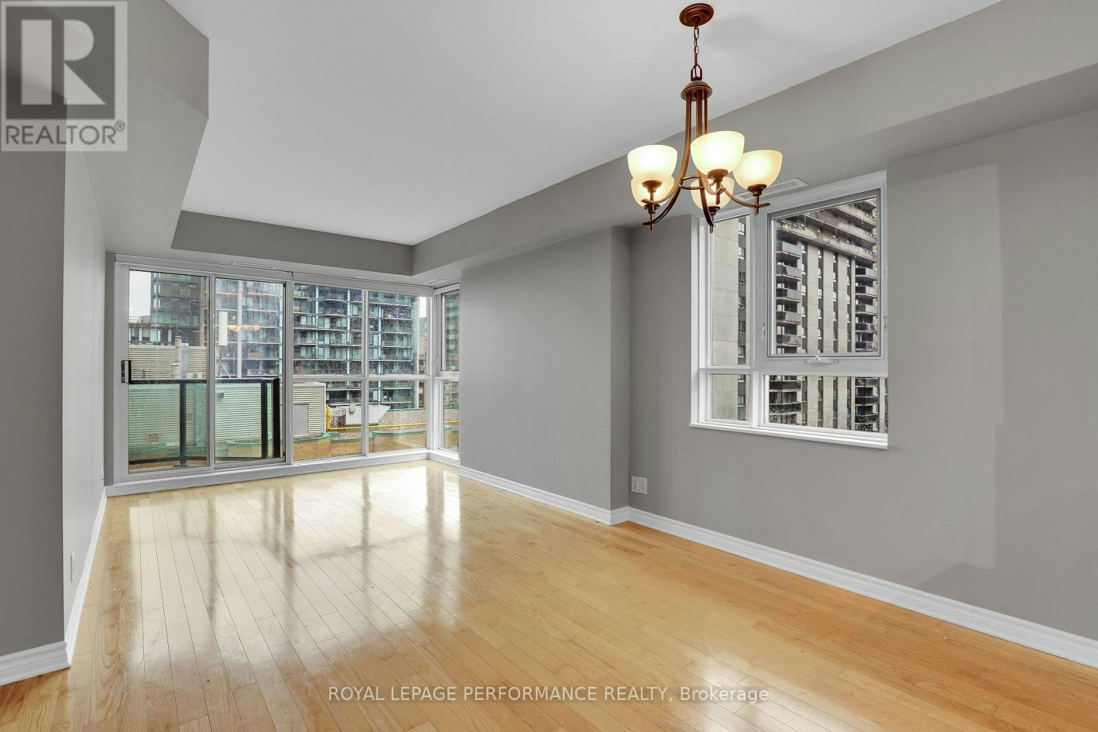 1402-445 Laurier Avenue W, Ottawa, ON, K1R 5C1 - 10