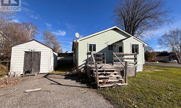 10 Adjala Avenue
