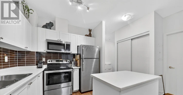 116-3560 St Clair Avenue E, Toronto, ON, M1K 0A9 - 13