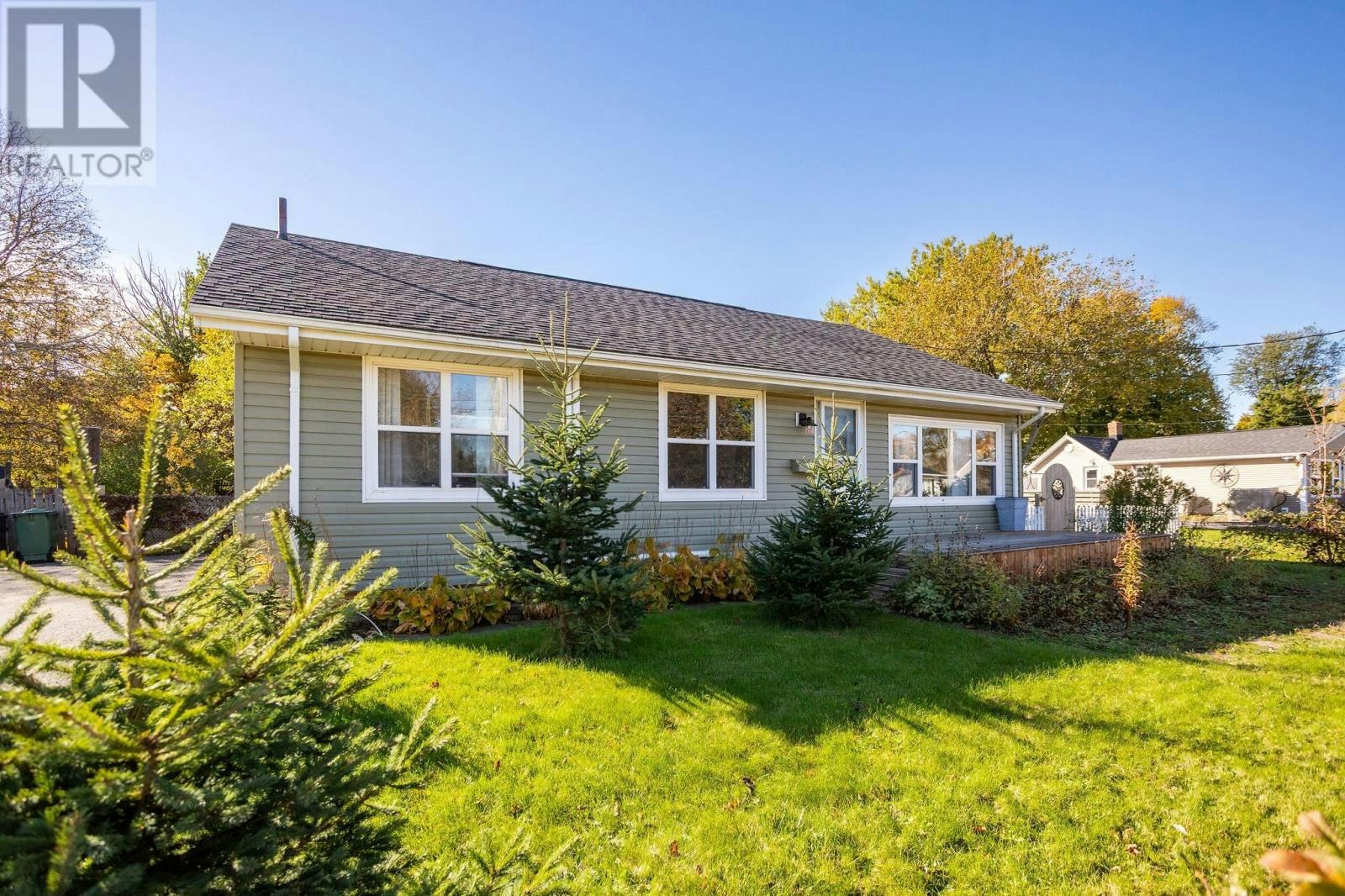 17 Beasley Avenue, Charlottetown, PE, C1A 5Z3