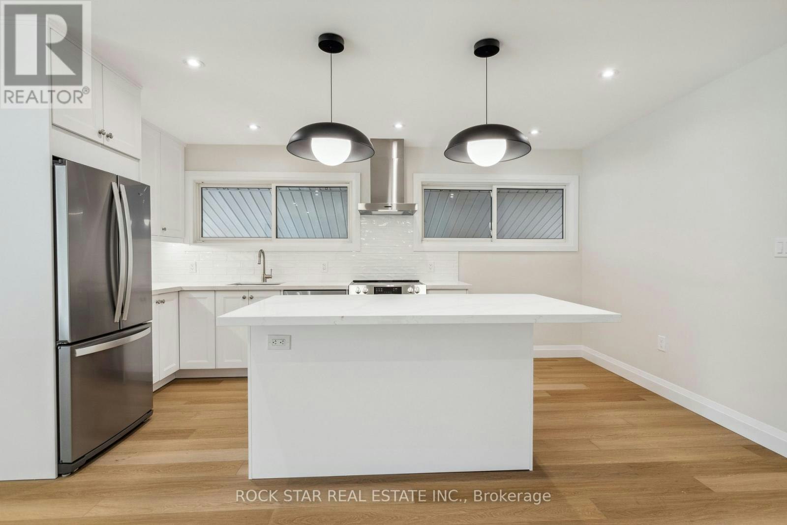 MAIN-121 Toby Crescent, Hamilton, ON, L8T 2N9 - 5