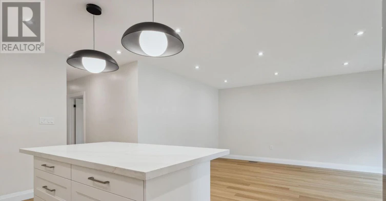 MAIN-121 Toby Crescent, Hamilton, ON, L8T 2N9 - 6