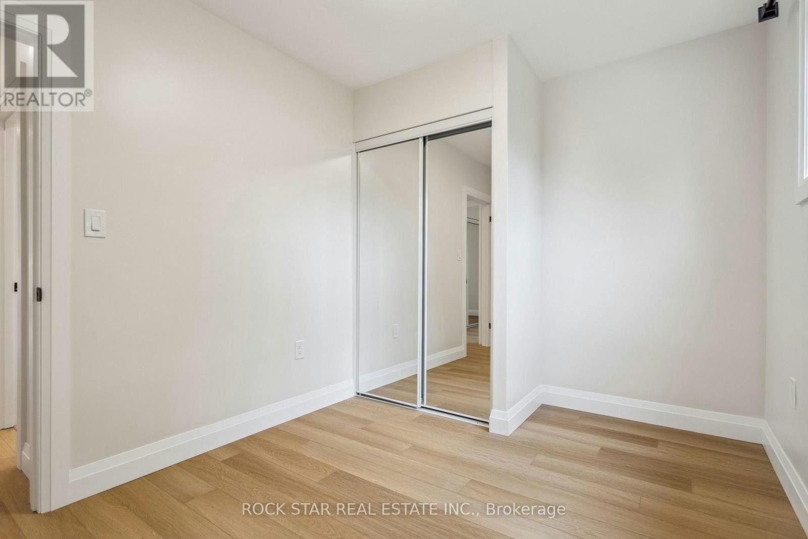 MAIN-121 Toby Crescent, Hamilton, ON, L8T 2N9 - 21
