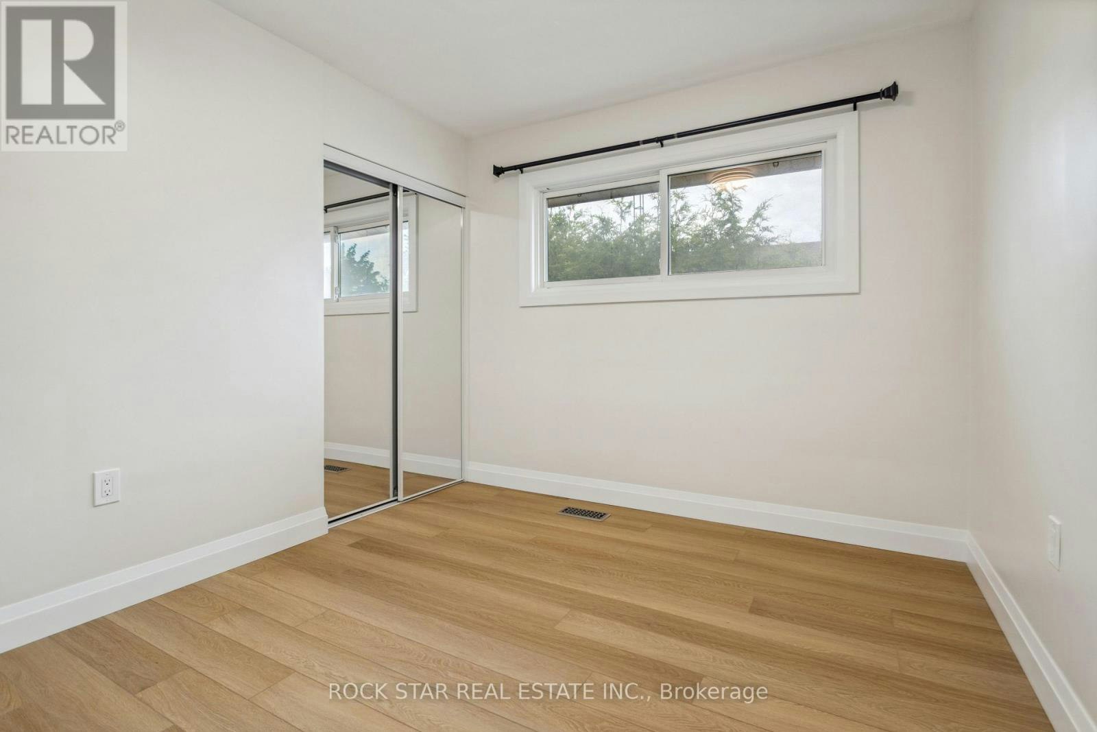MAIN-121 Toby Crescent, Hamilton, ON, L8T 2N9 - 15