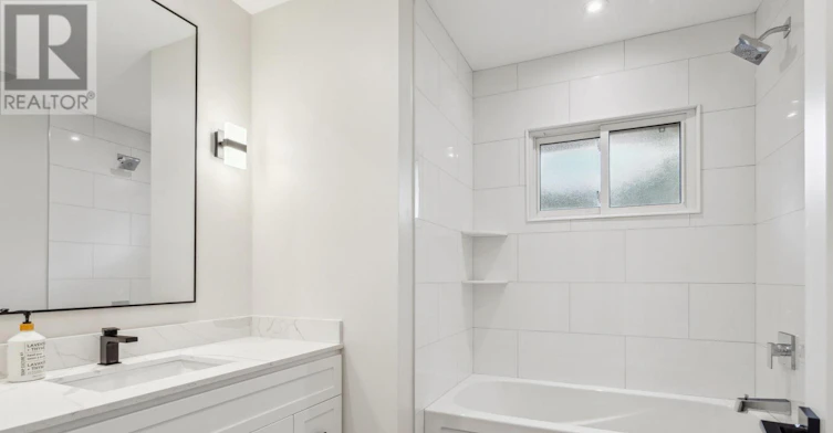MAIN-121 Toby Crescent, Hamilton, ON, L8T 2N9 - 13