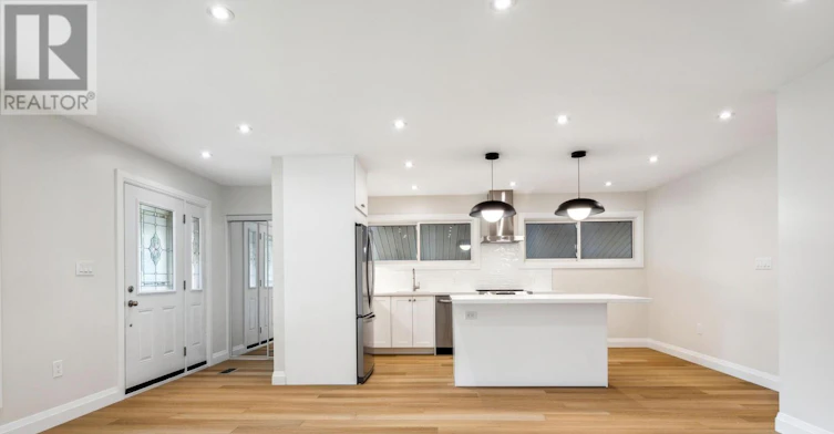 MAIN-121 Toby Crescent, Hamilton, ON, L8T 2N9 - 8