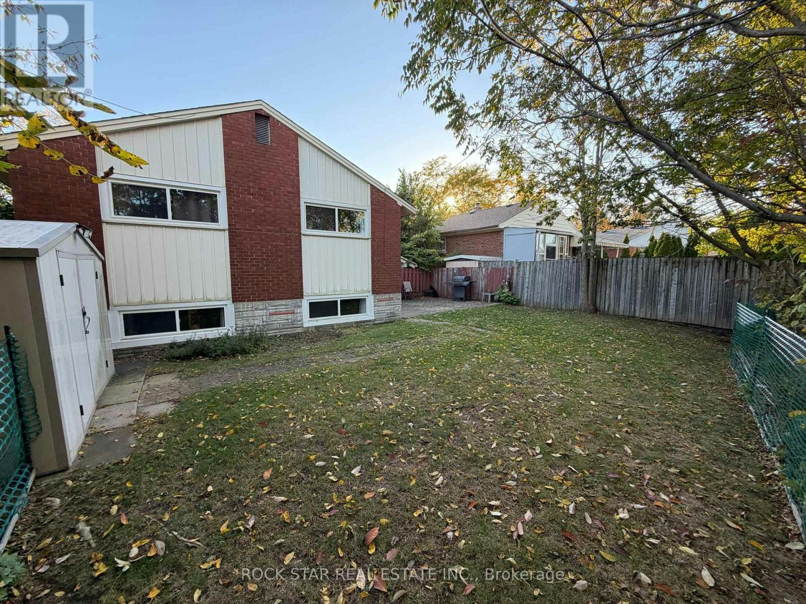 MAIN-121 Toby Crescent, Hamilton, ON, L8T 2N9 - 23