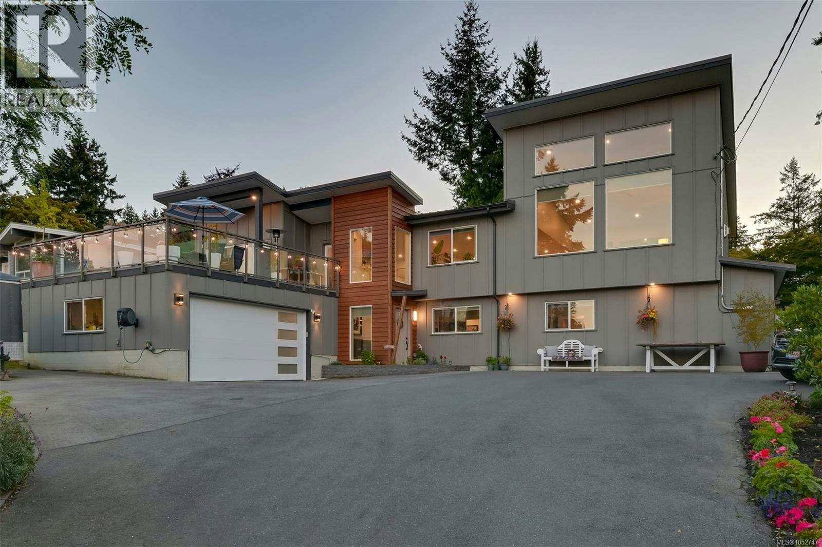 8566 Moxon Terrace, North Saanich, BC, V8L 1K6