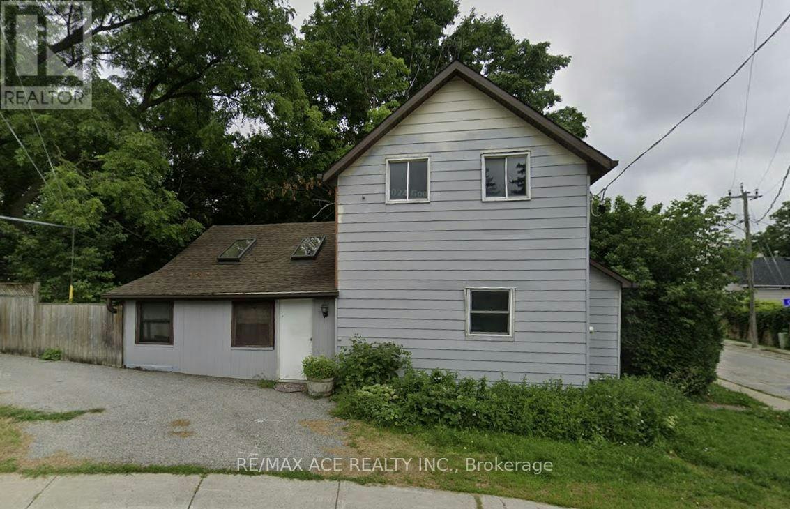 419 Millard Avenue, Newmarket, ON, L3Y 2A2