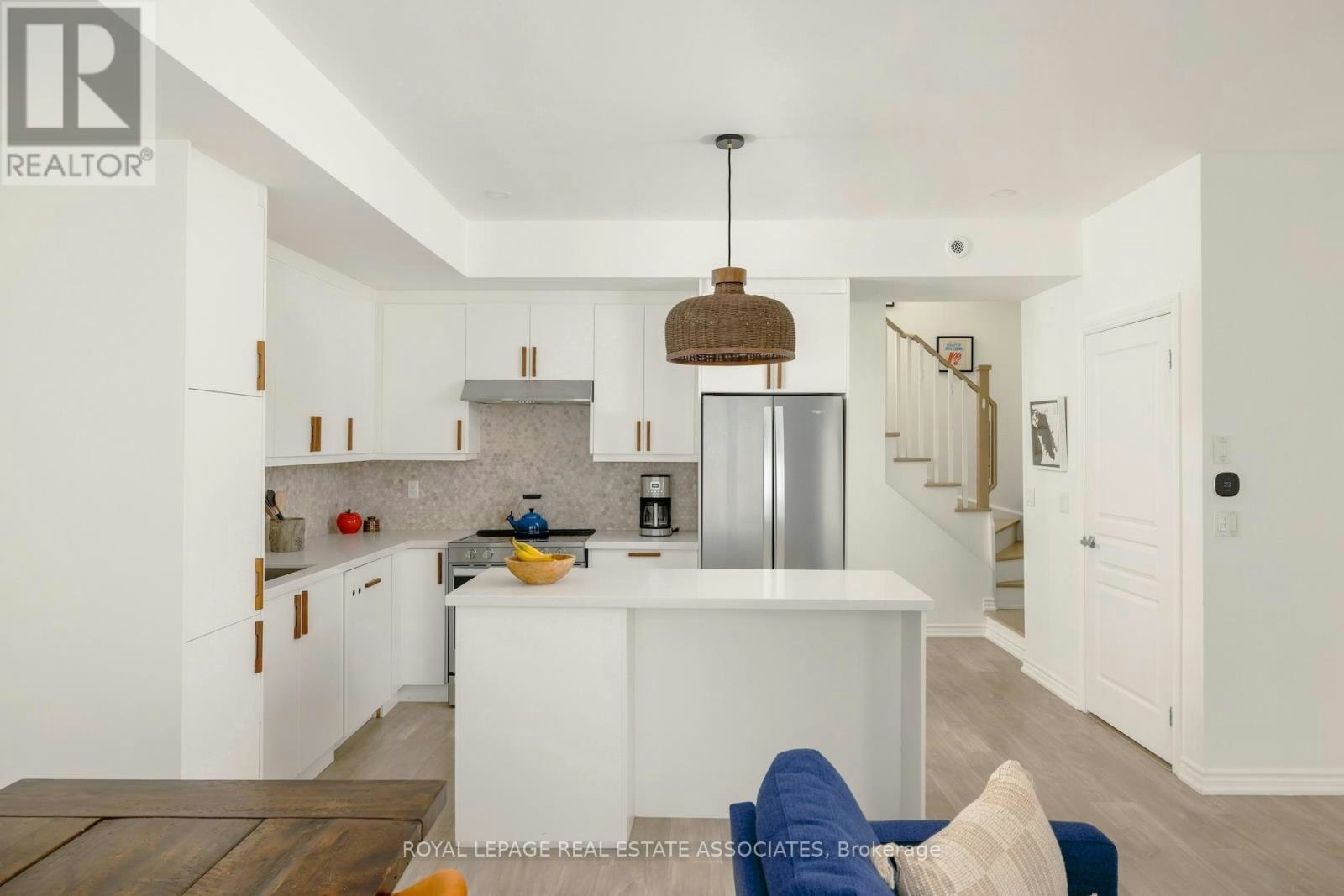 3-115 Long Branch Avenue, Toronto, ON, M8W 0A9