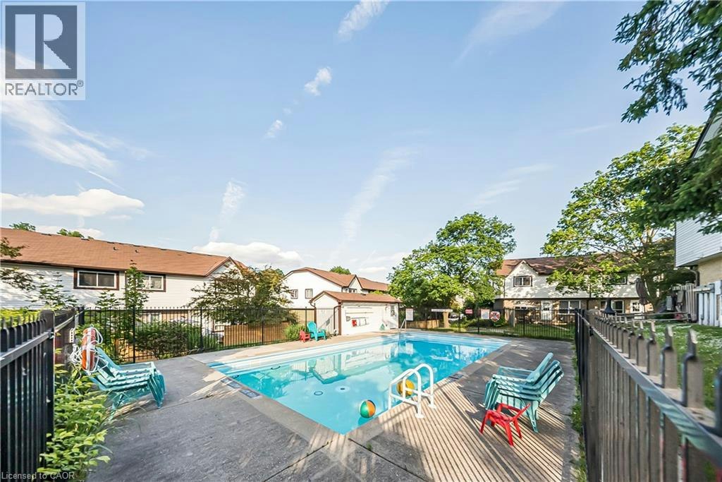 3-391 Pioneer Drive, Kitchener, ON, N2P 1L8 - 3