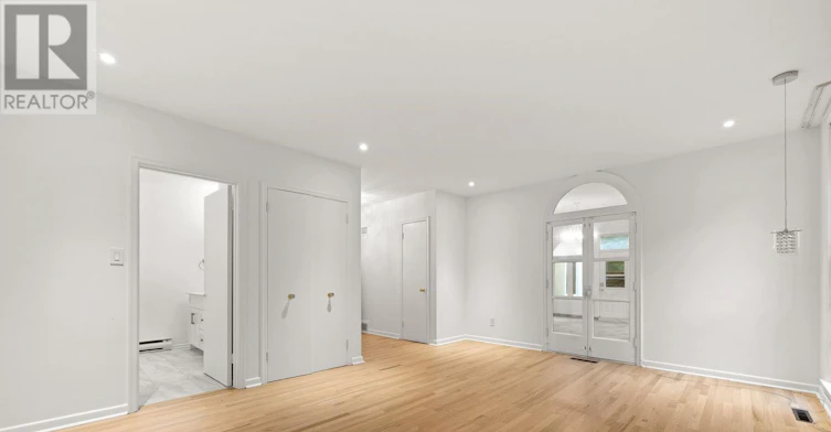 6 Gerald Street, Toronto, ON, M2L 2M5 - 24