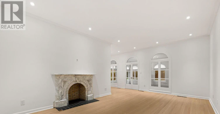 6 Gerald Street, Toronto, ON, M2L 2M5 - 4