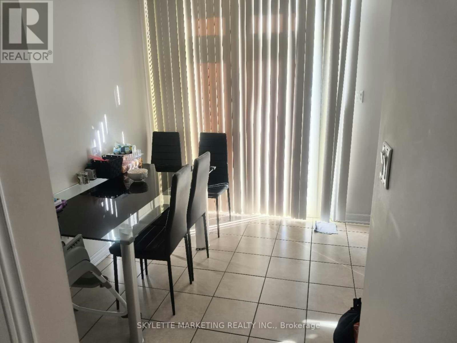 323 Aldergrove Drive, Markham, ON, L3R 2L8 - 7