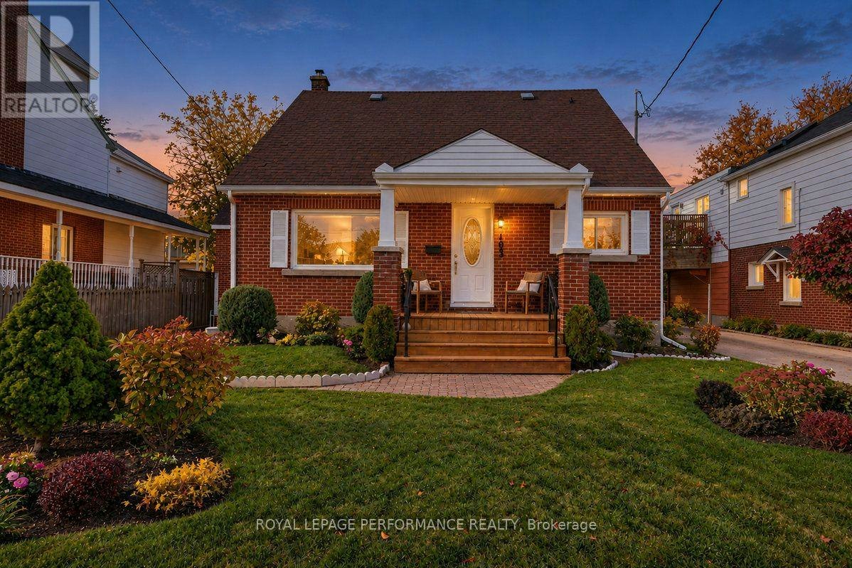 103 Glynn Avenue, Ottawa, ON, K1K 1S7