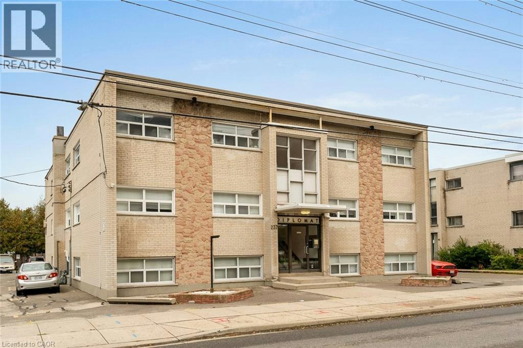 12-237 Mohawk Road E, Hamilton, ON, L9A 2H5 - 3